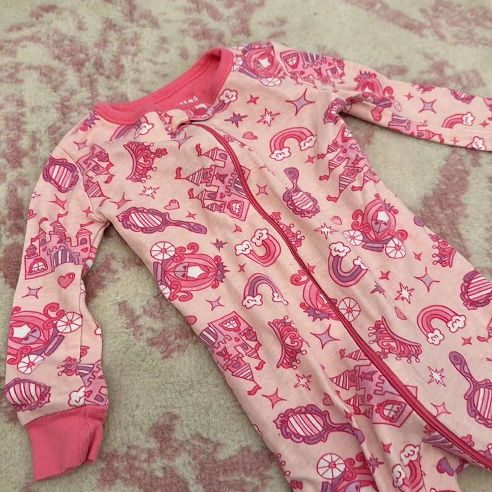 5 for $25 footed bodysuit princess 6-9 months